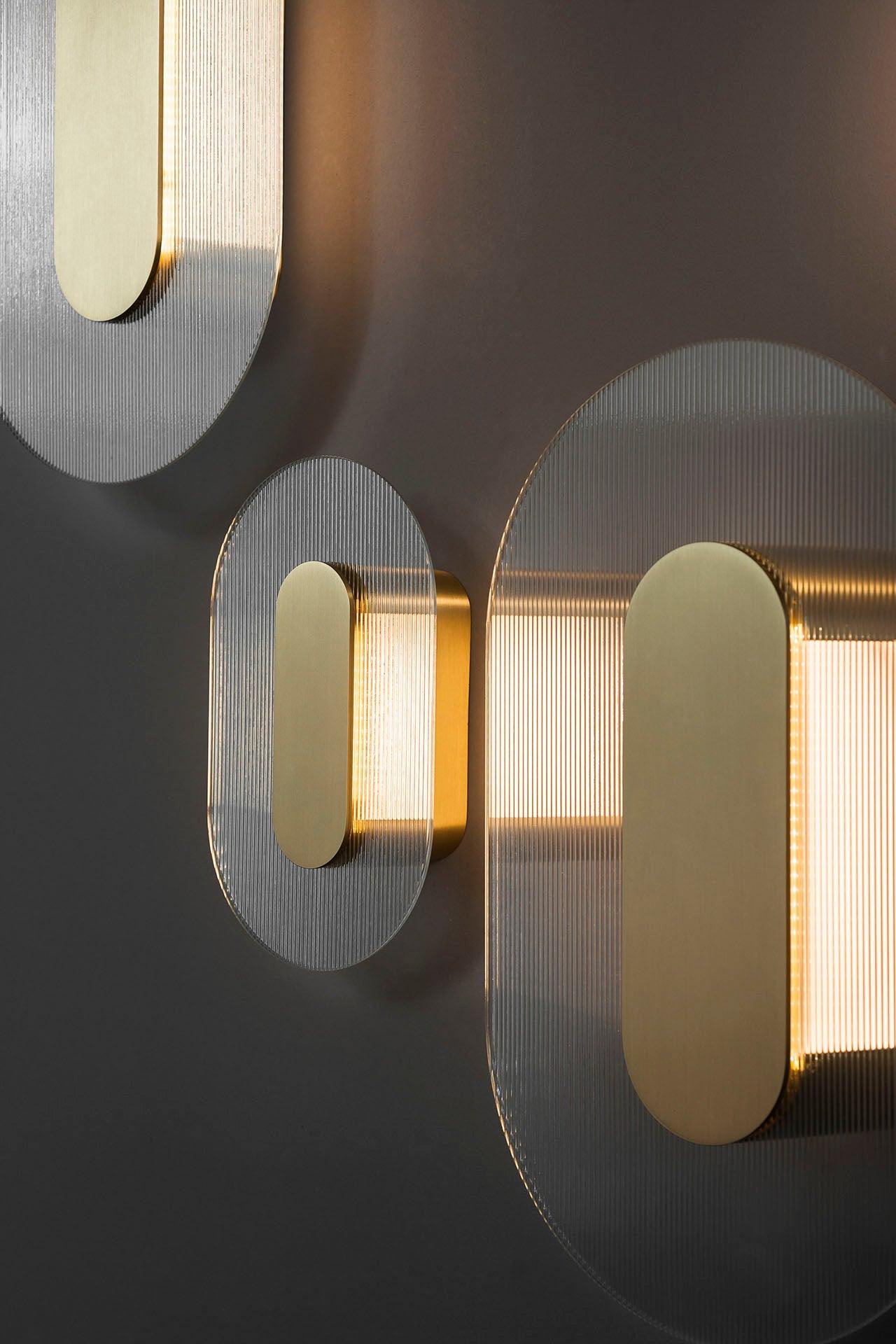 WOW Button Wall Lamp
