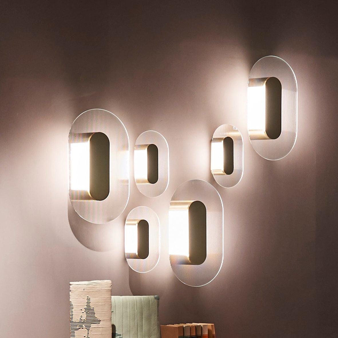 WOW Button Wall Lamp