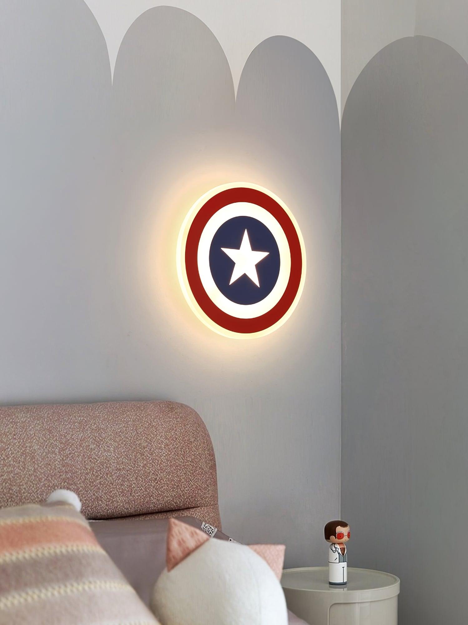 WOW Captain Wall Lamp