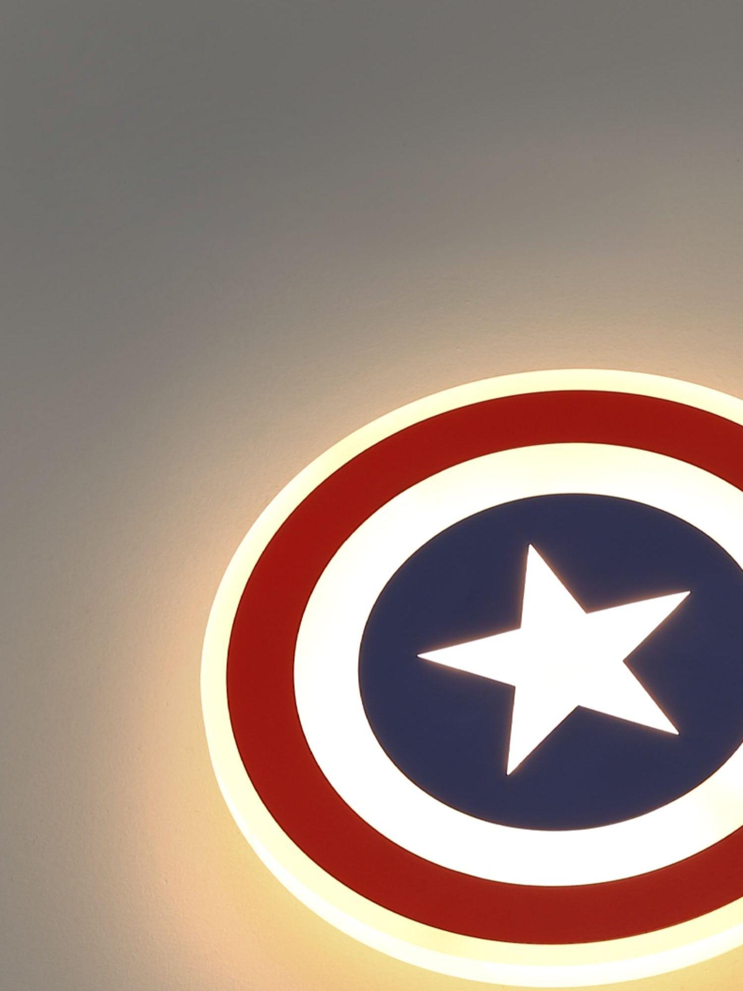 WOW Captain Wall Lamp