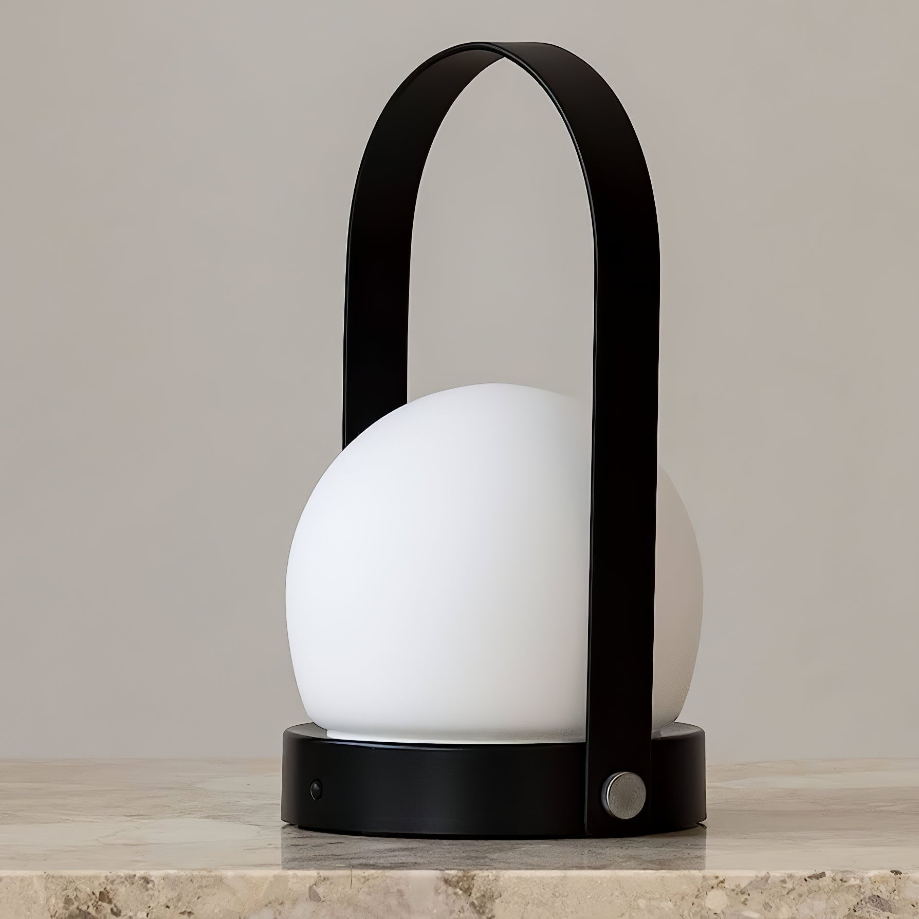 WOW Carrie Built-in Battery Table Lamp