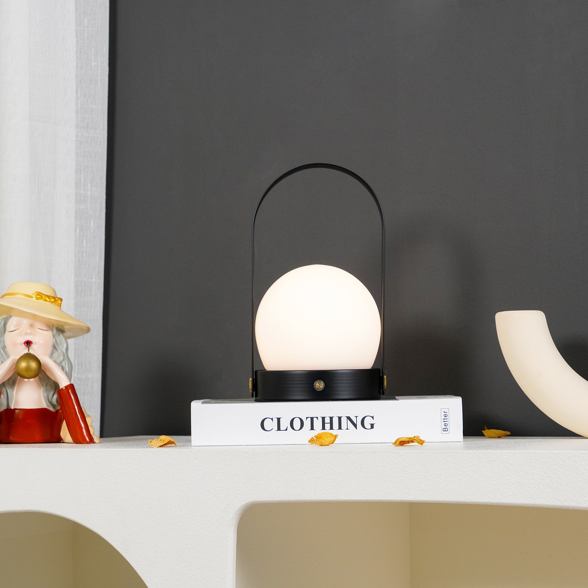 WOW Carrie Built-in Battery Table Lamp
