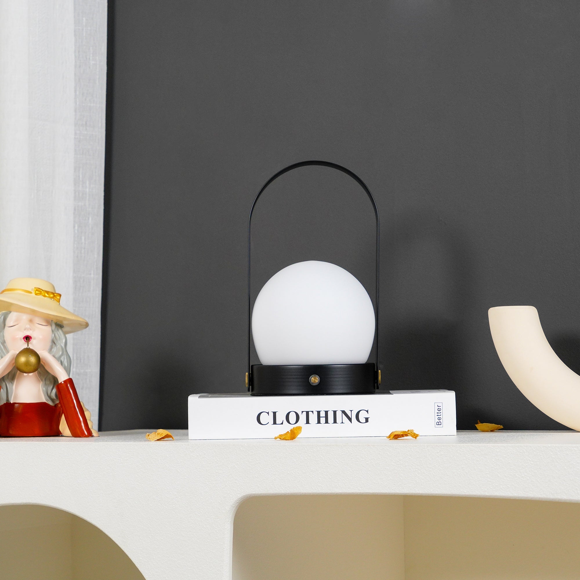 WOW Carrie Built-in Battery Table Lamp