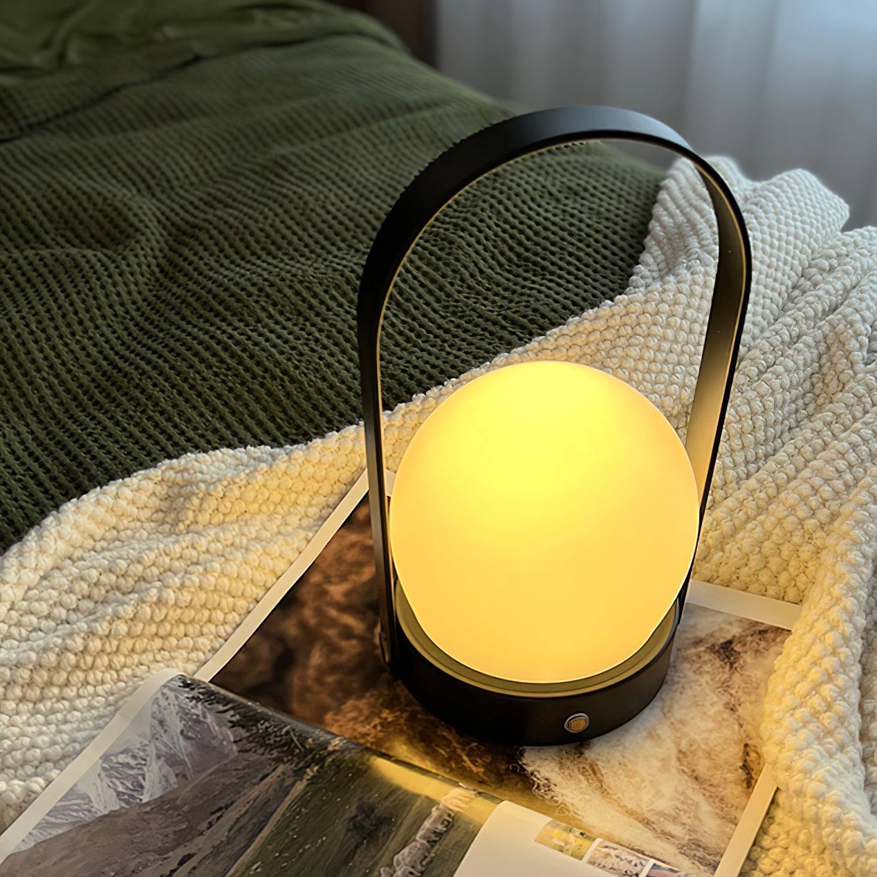 WOW Carrie Built-in Battery Table Lamp