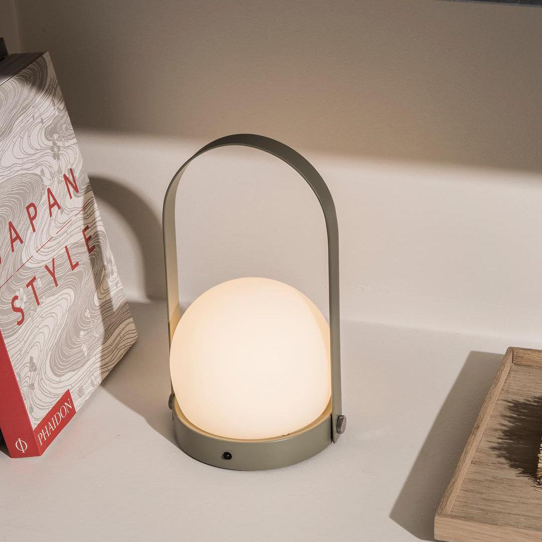WOW Carrie Built-in Battery Table Lamp