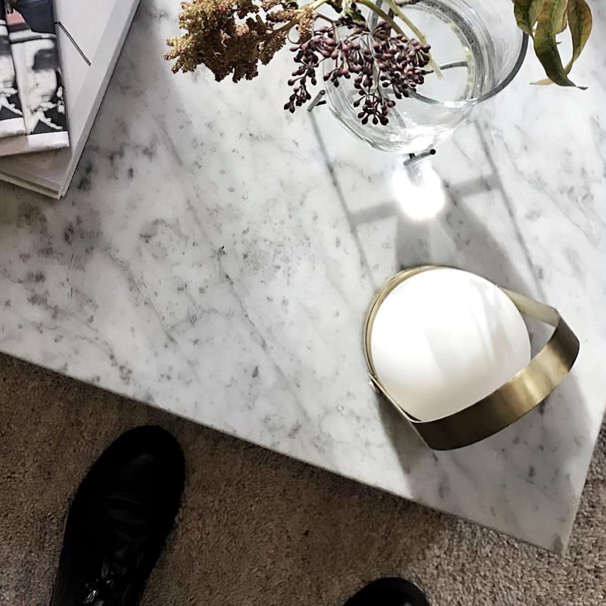WOW Carrie Built-in Battery Table Lamp