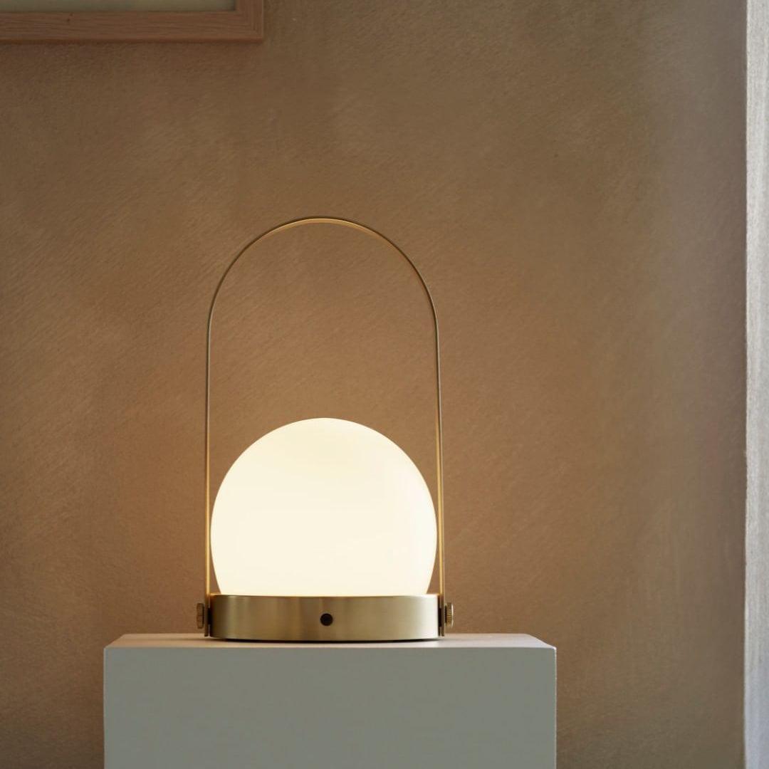 WOW Carrie Built-in Battery Table Lamp
