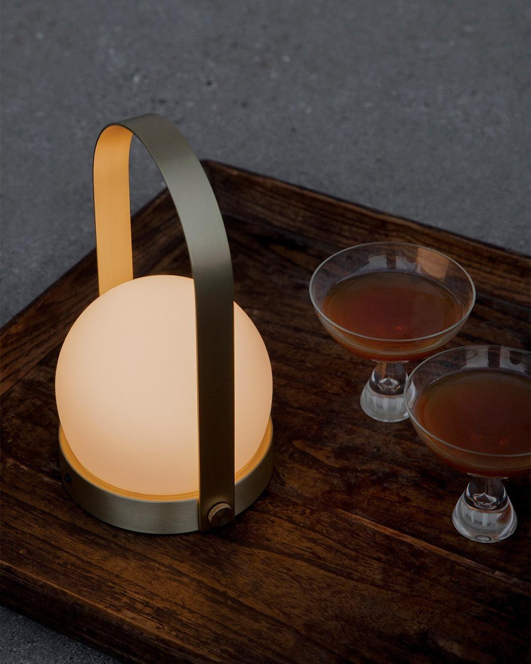WOW Carrie Built-in Battery Table Lamp