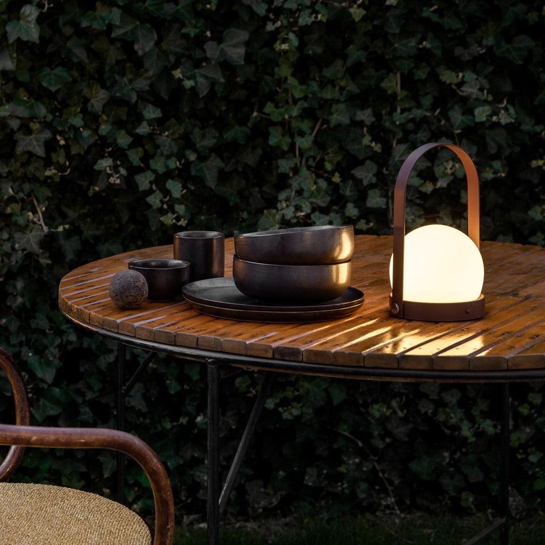 WOW Carrie Built-in Battery Table Lamp