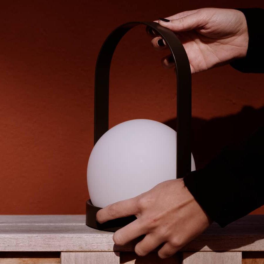WOW Carrie Built-in Battery Table Lamp