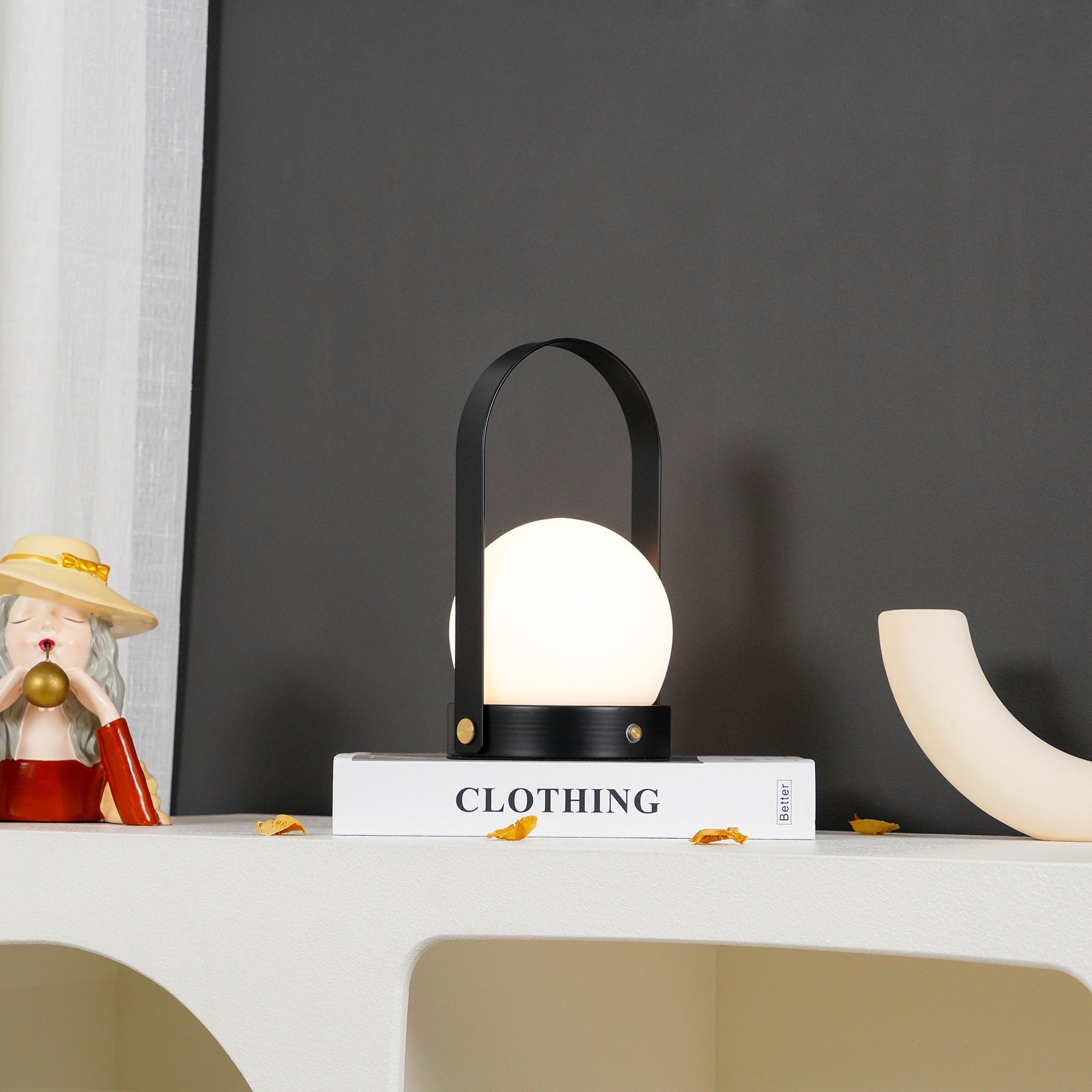 WOW Carrie Built-in Battery Table Lamp