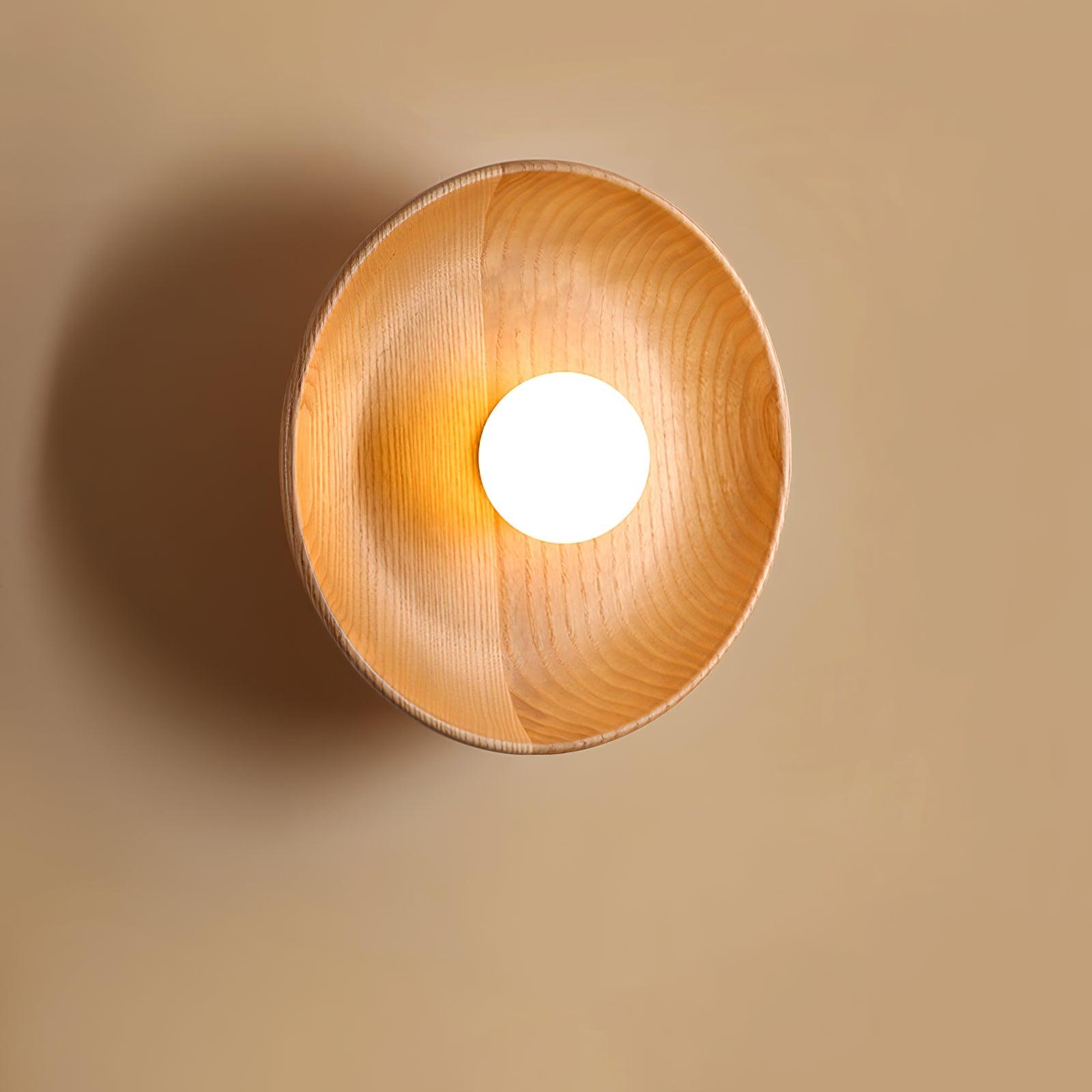 WOW Centric Wall Lamp