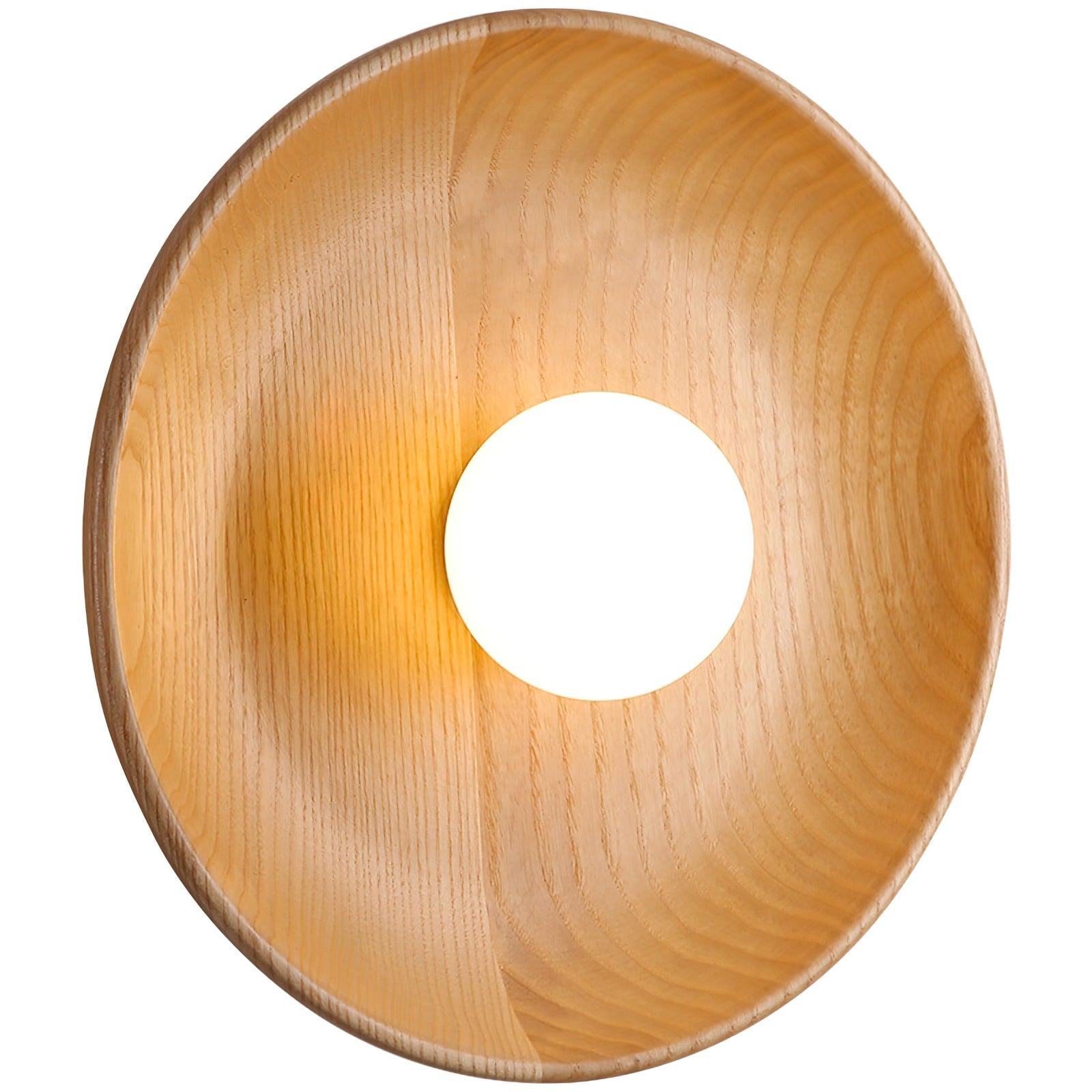 WOW Centric Wall Lamp