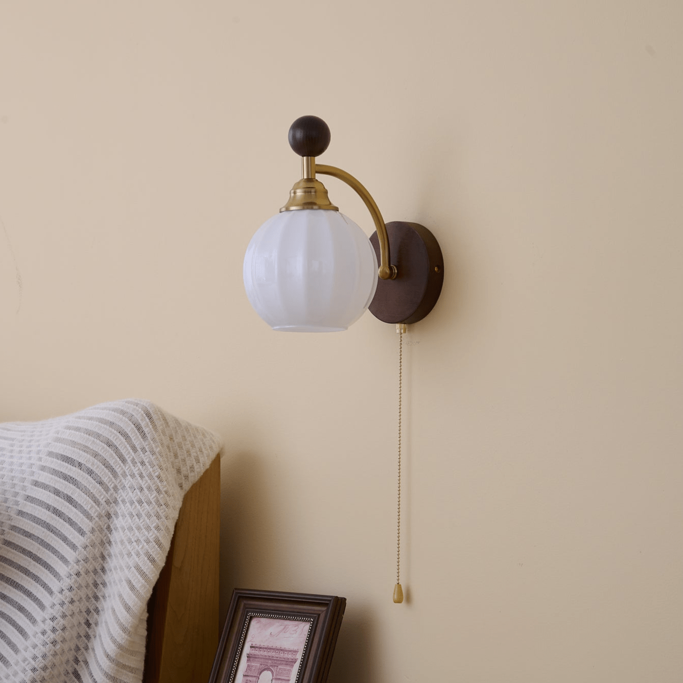WOW Clarendon Wall Lamp
