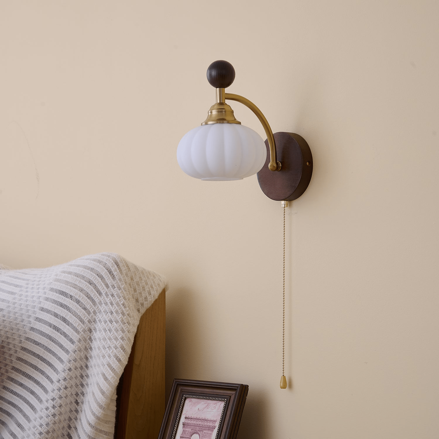 WOW Clarendon Wall Lamp