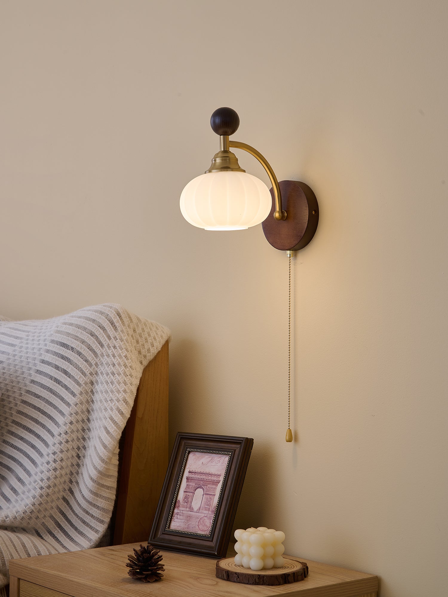WOW Clarendon Wall Lamp