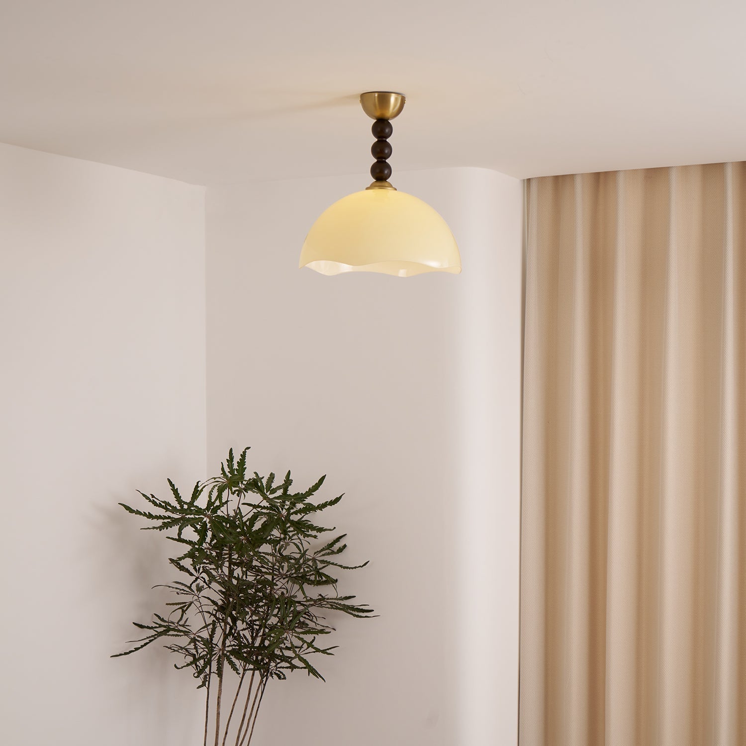 WOW Coral Crest Ceiling Lamp