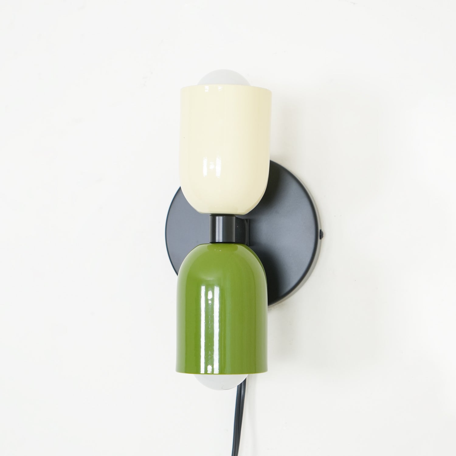 WOW Couleur Double Plug In Wall Lamp