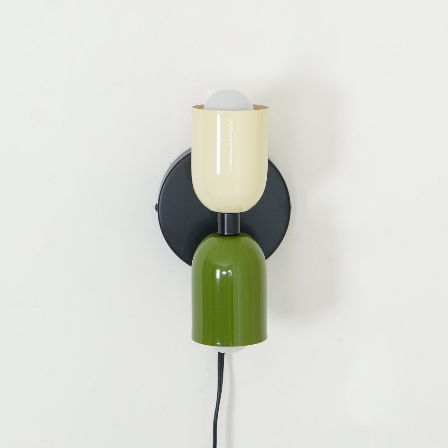 WOW Couleur Double Plug In Wall Lamp