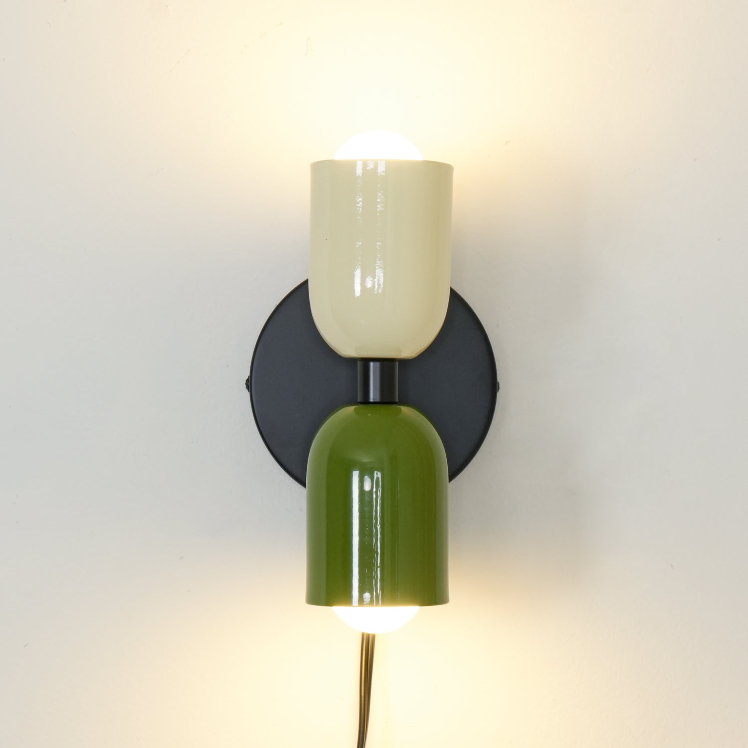 WOW Couleur Double Plug In Wall Lamp
