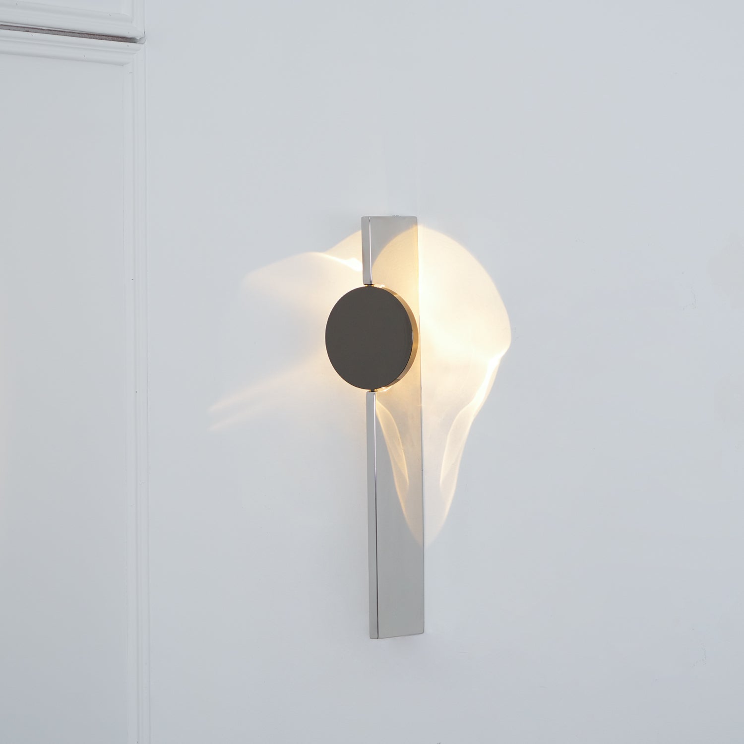 WOW Creative Light And Shadow Wall Lamp