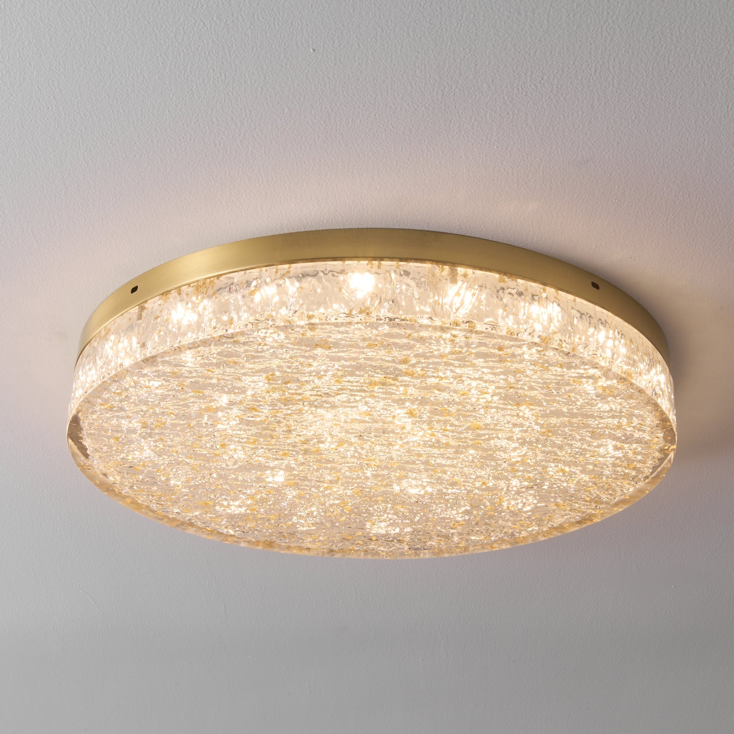 WOW Crystal Core Ceiling Lamp