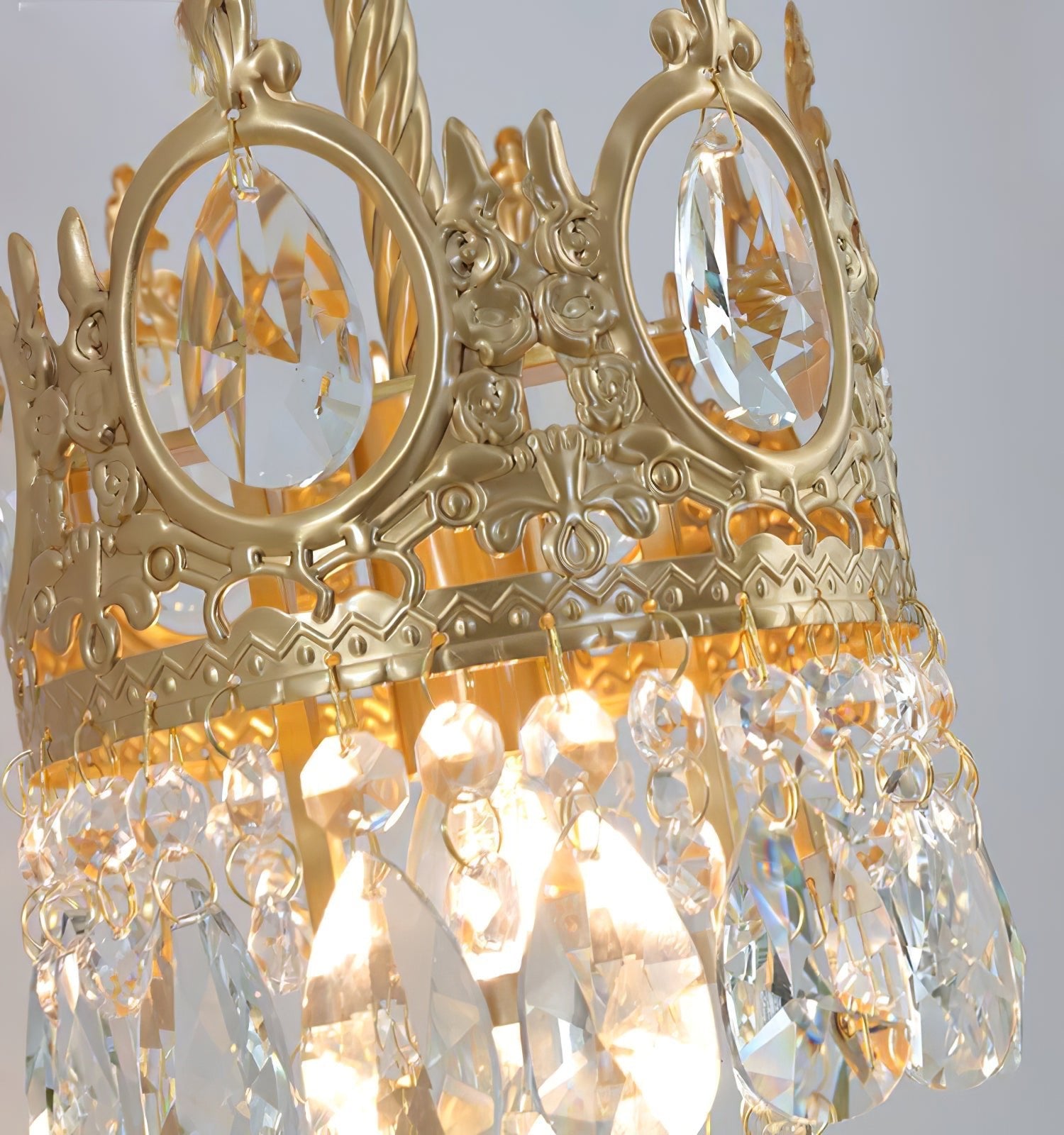 WOW Crystal Crown Wall Light