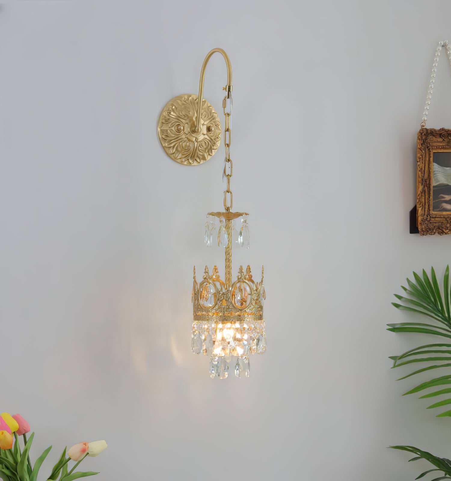 WOW Crystal Crown Wall Light