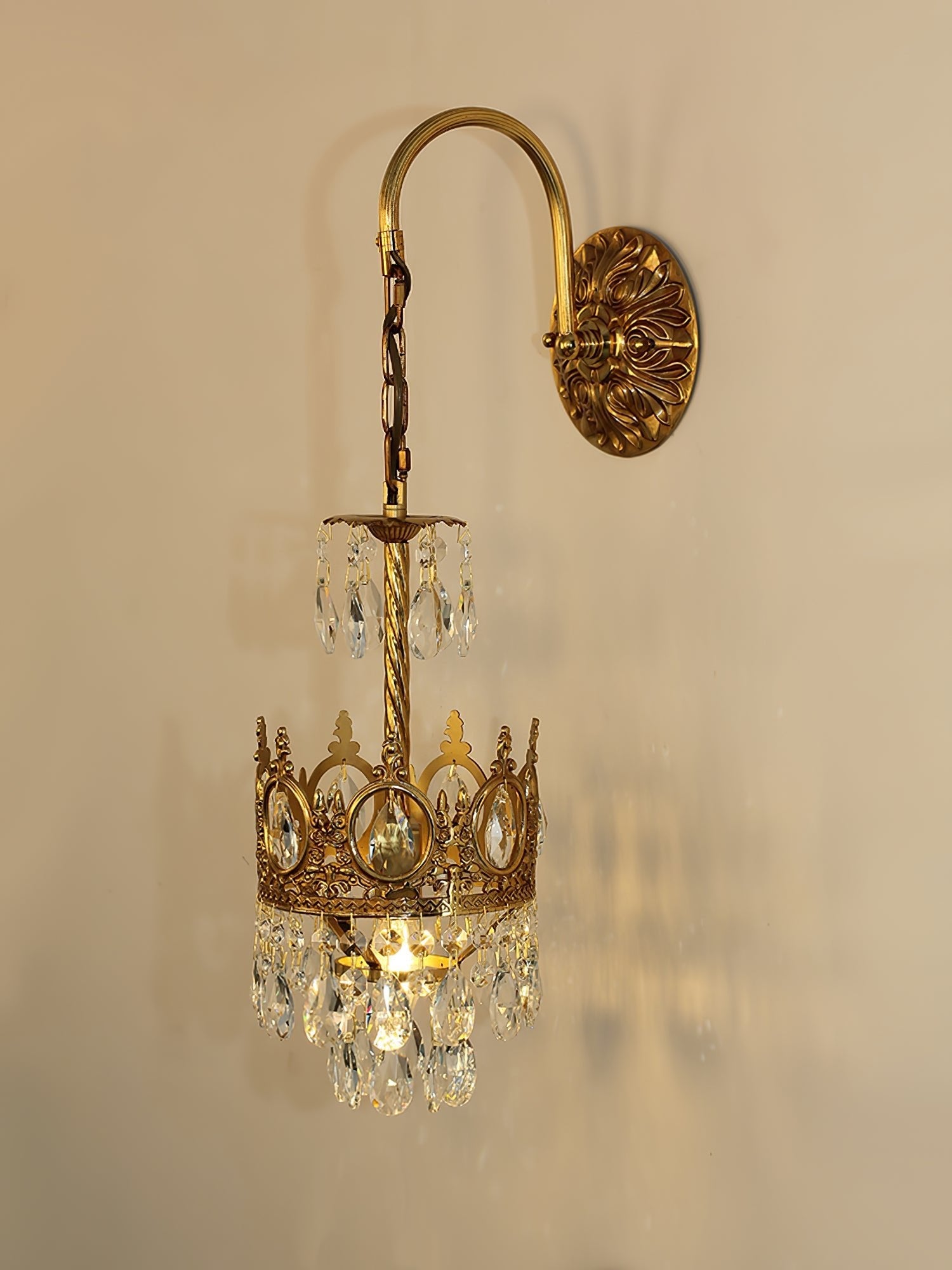 WOW Crystal Crown Wall Light