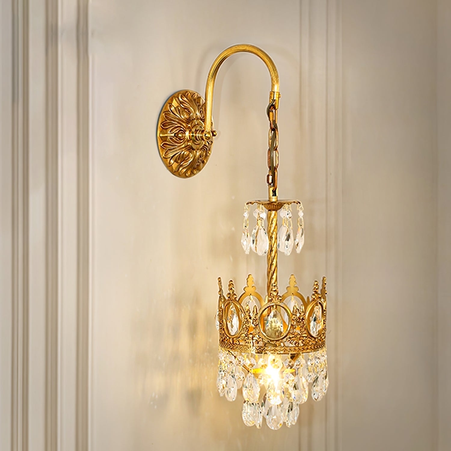 WOW Crystal Crown Wall Light
