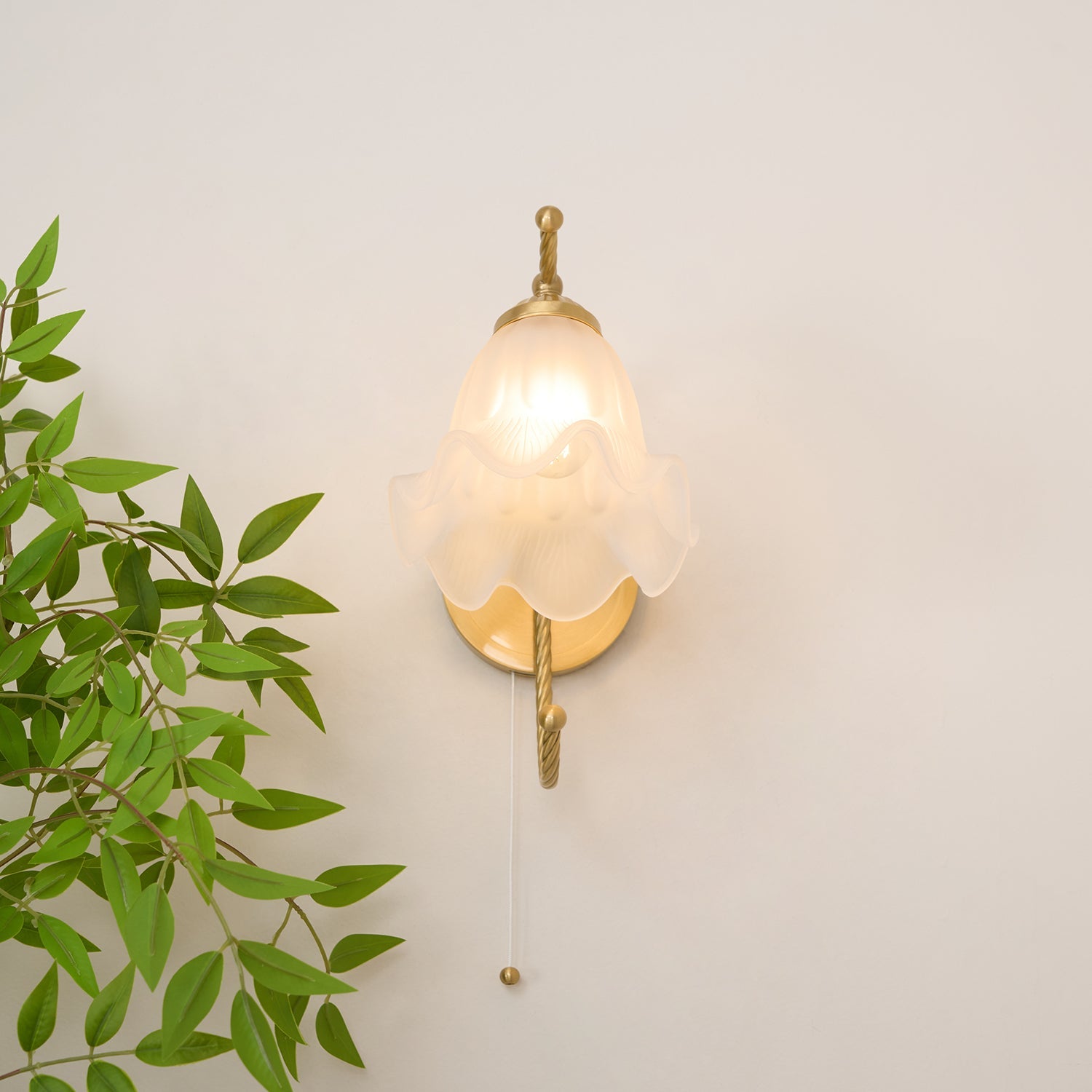 WOW Curved Gooseneck Brass Glass Sconce