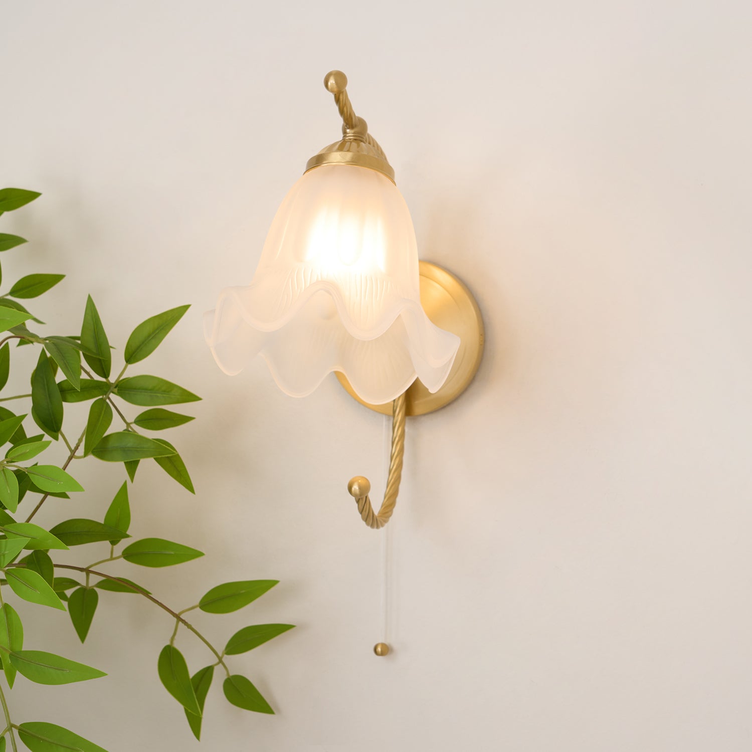 WOW Curved Gooseneck Brass Glass Sconce
