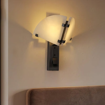 WOW Dione Alabaster Wall Light