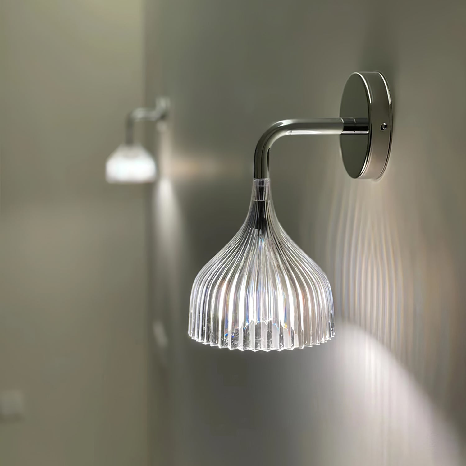WOW E Wall Lamp