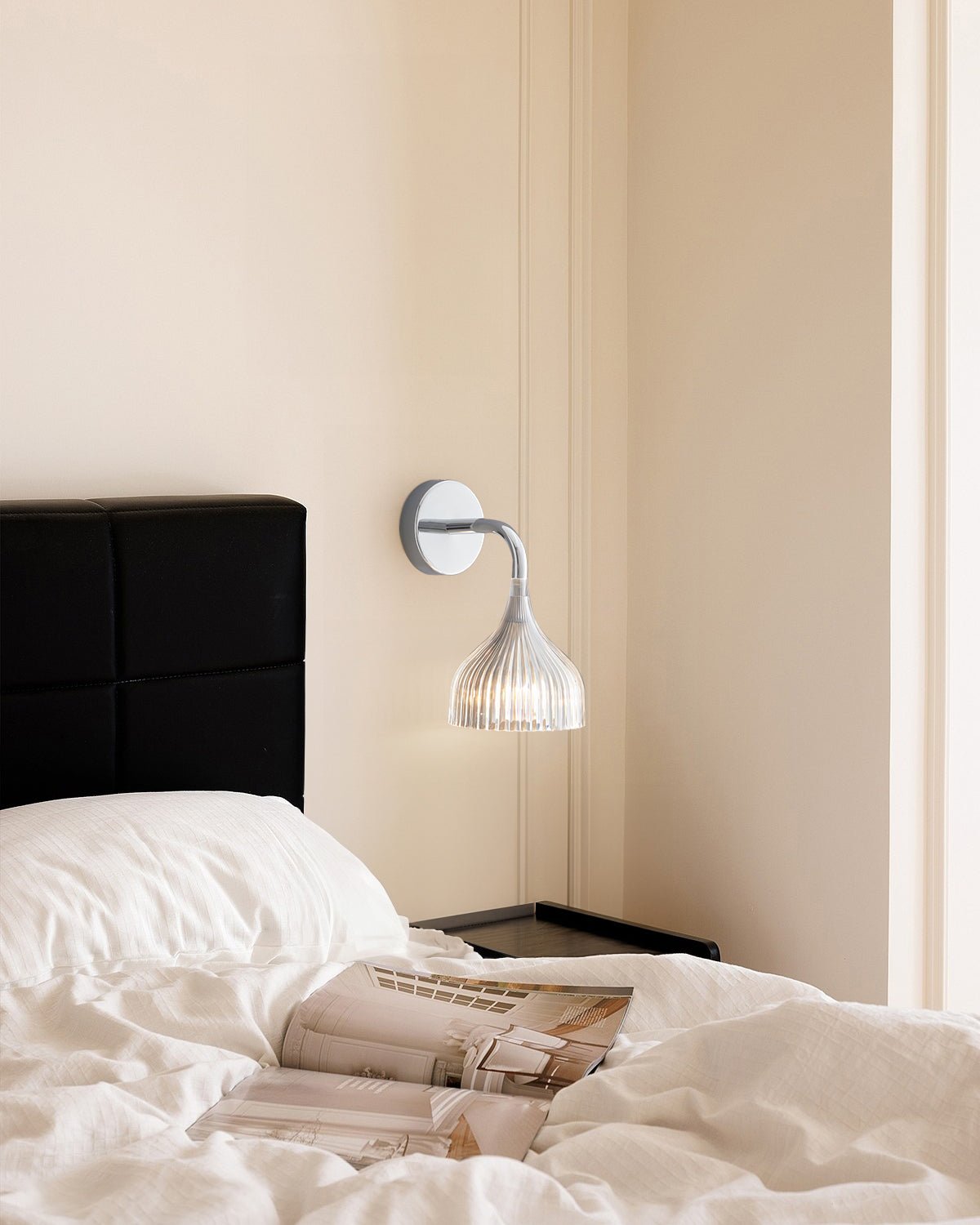WOW E Wall Lamp