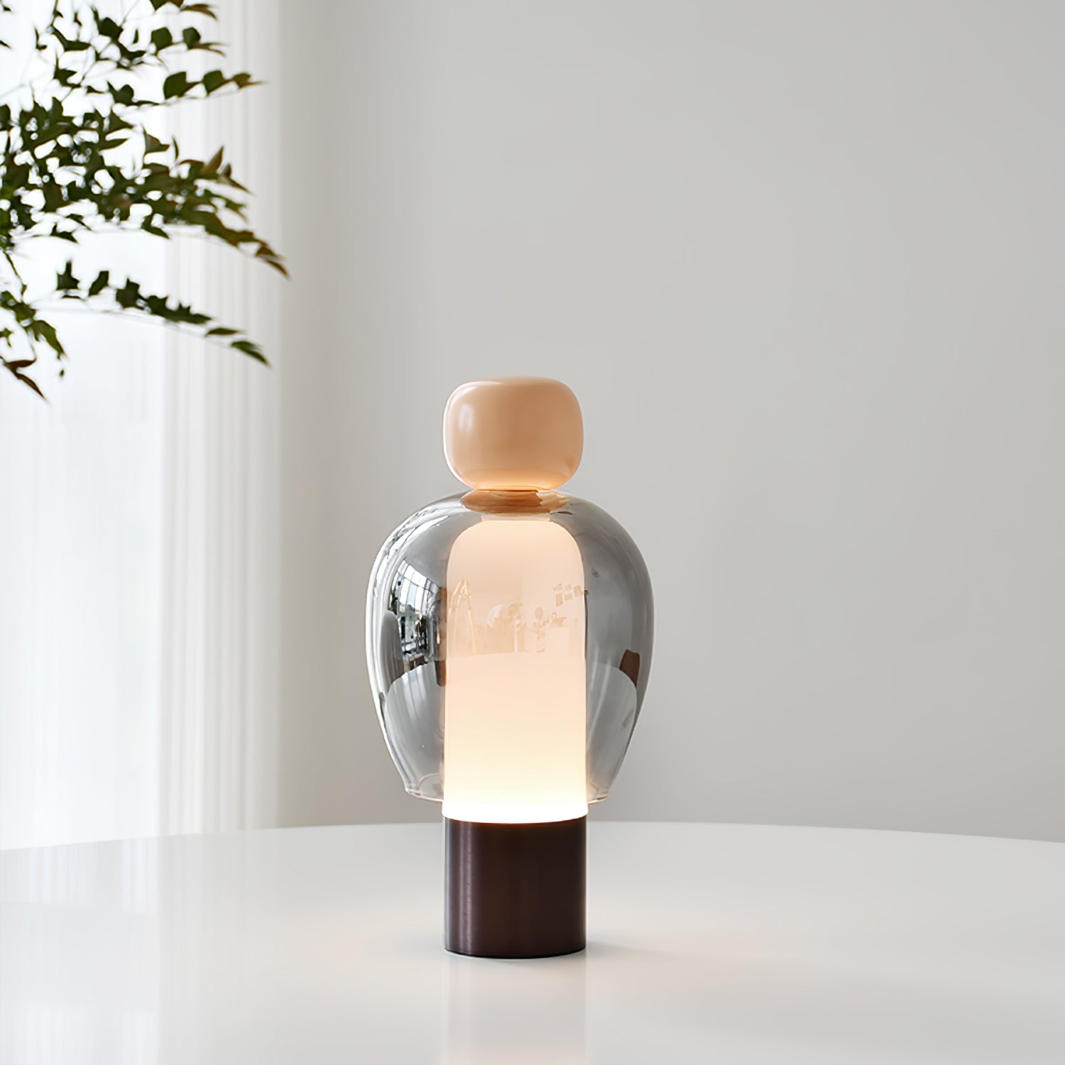 WOW Lumina Joy Table Lamp