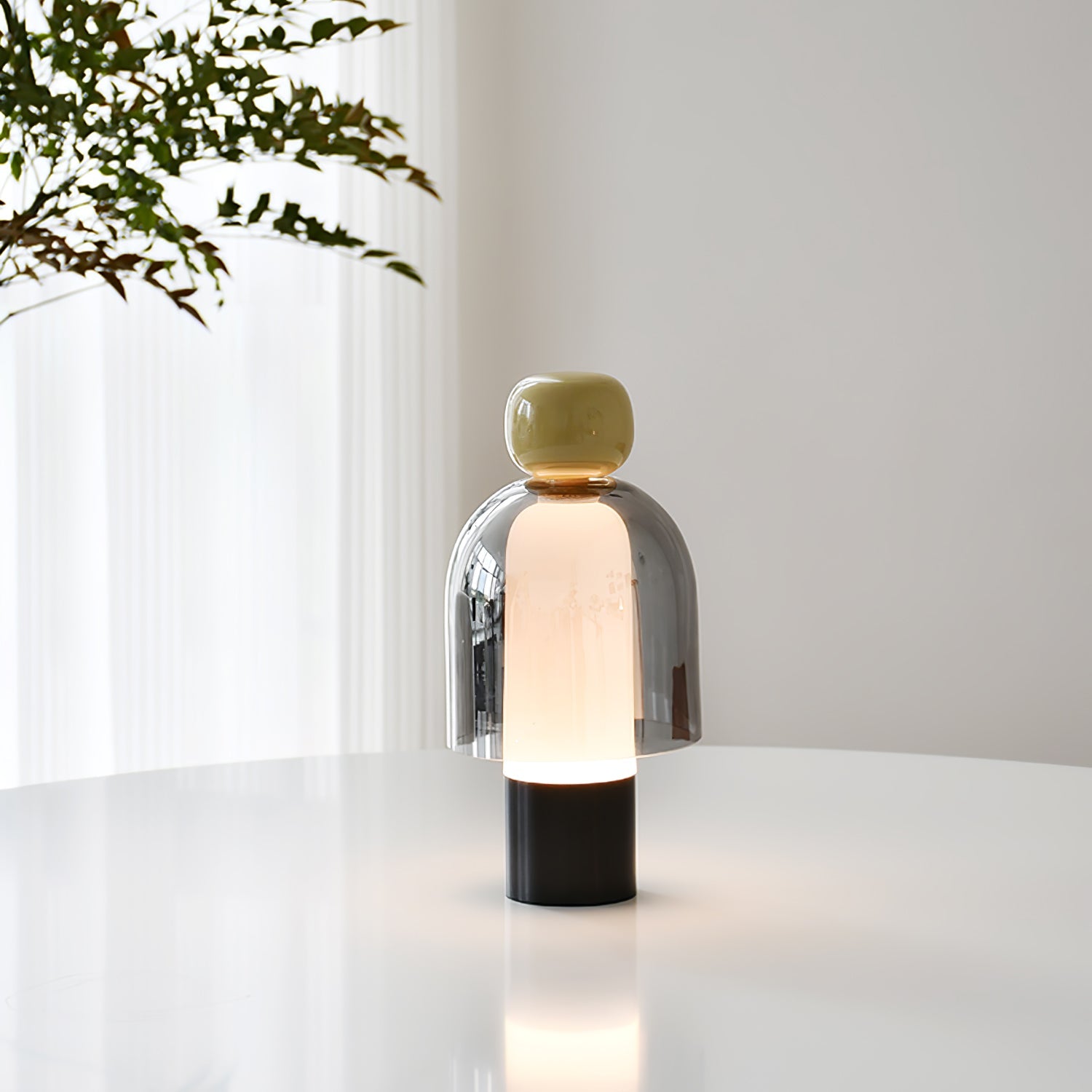 WOW Lumina Joy Table Lamp