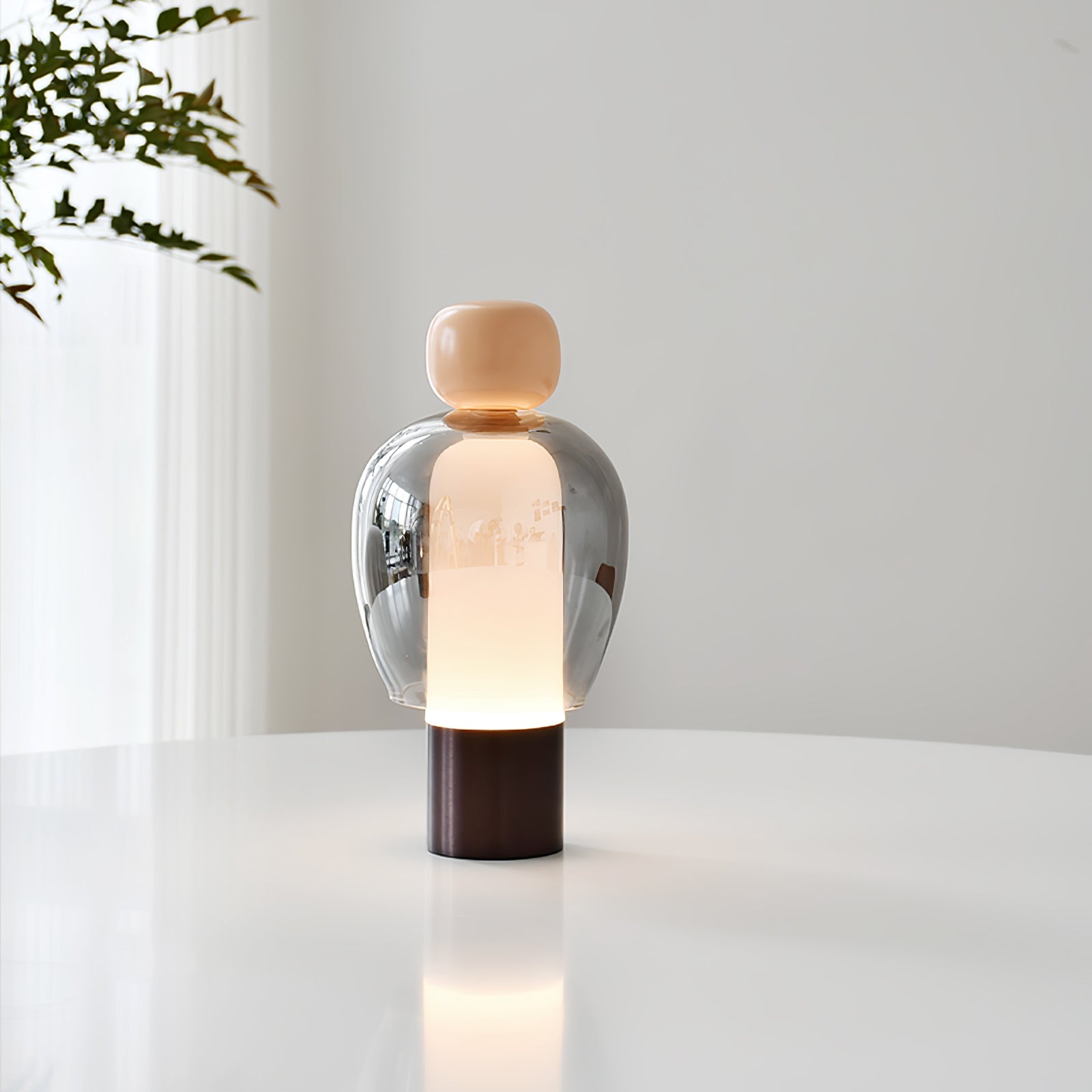 WOW Lumina Joy Table Lamp