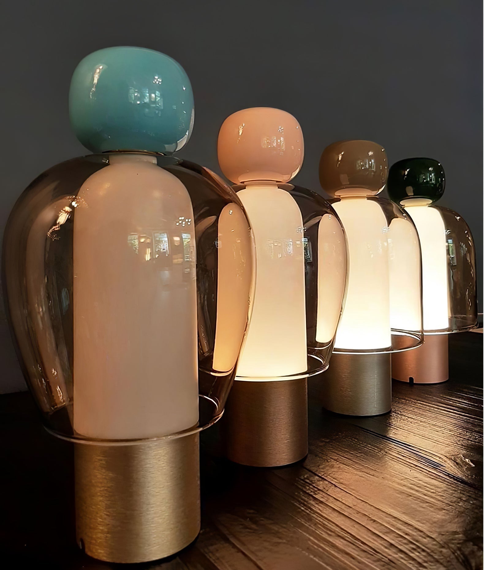WOW Lumina Joy Table Lamp