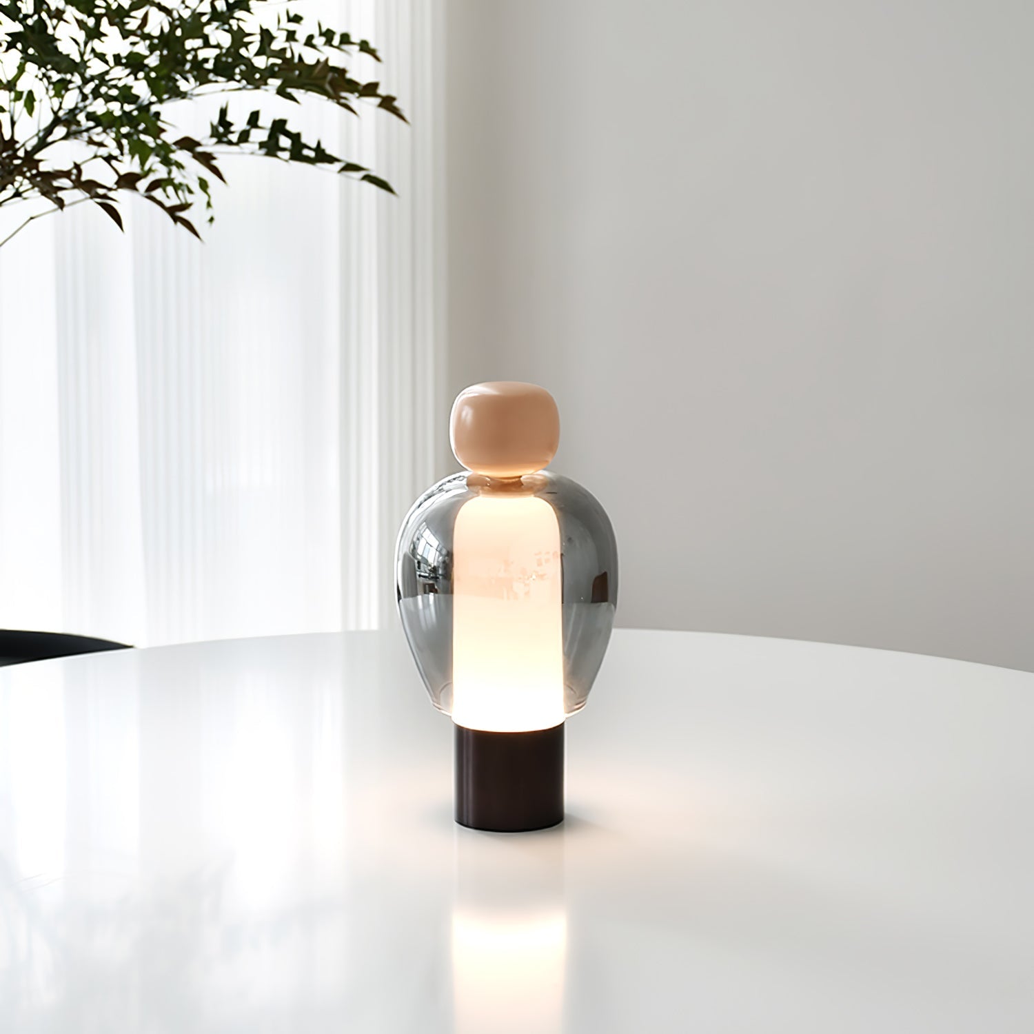 WOW Lumina Joy Table Lamp