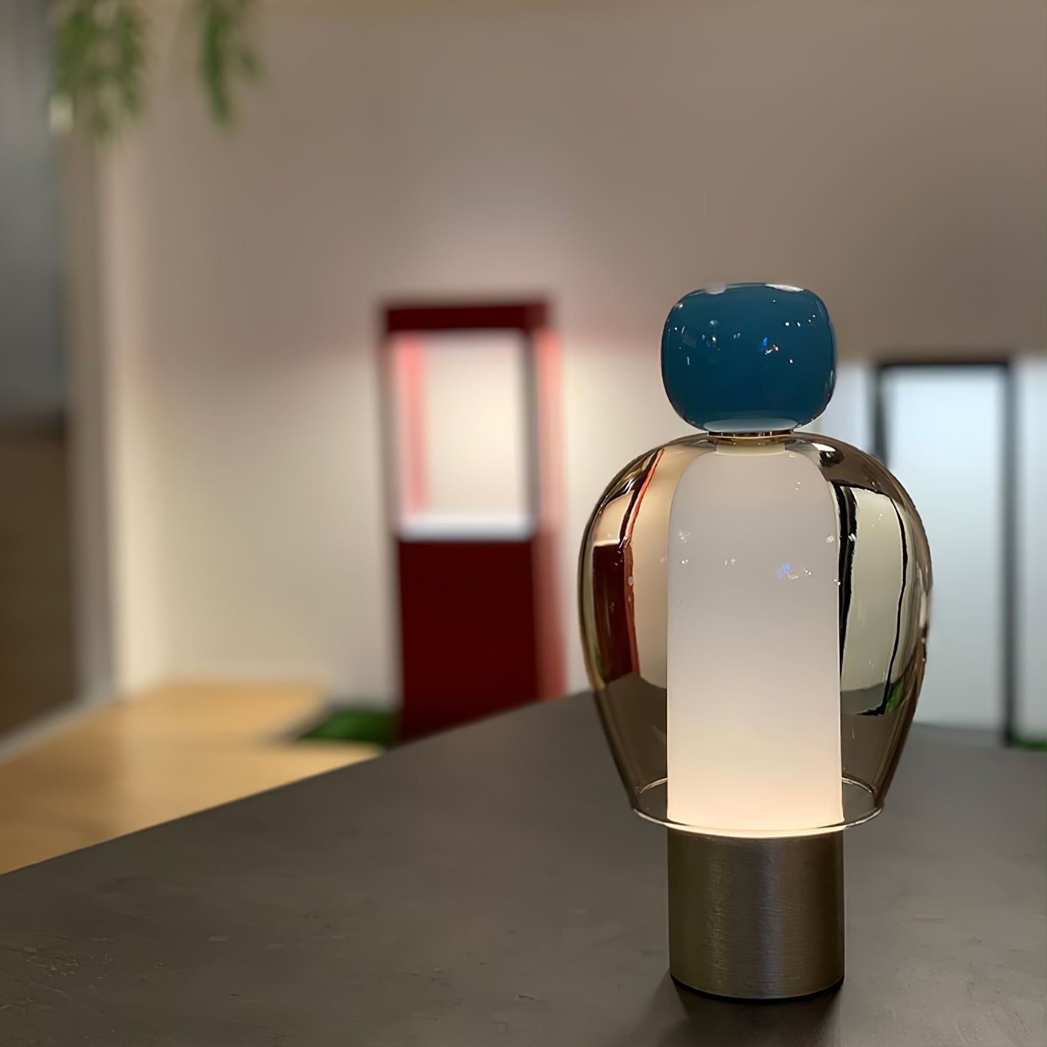 WOW Lumina Joy Table Lamp