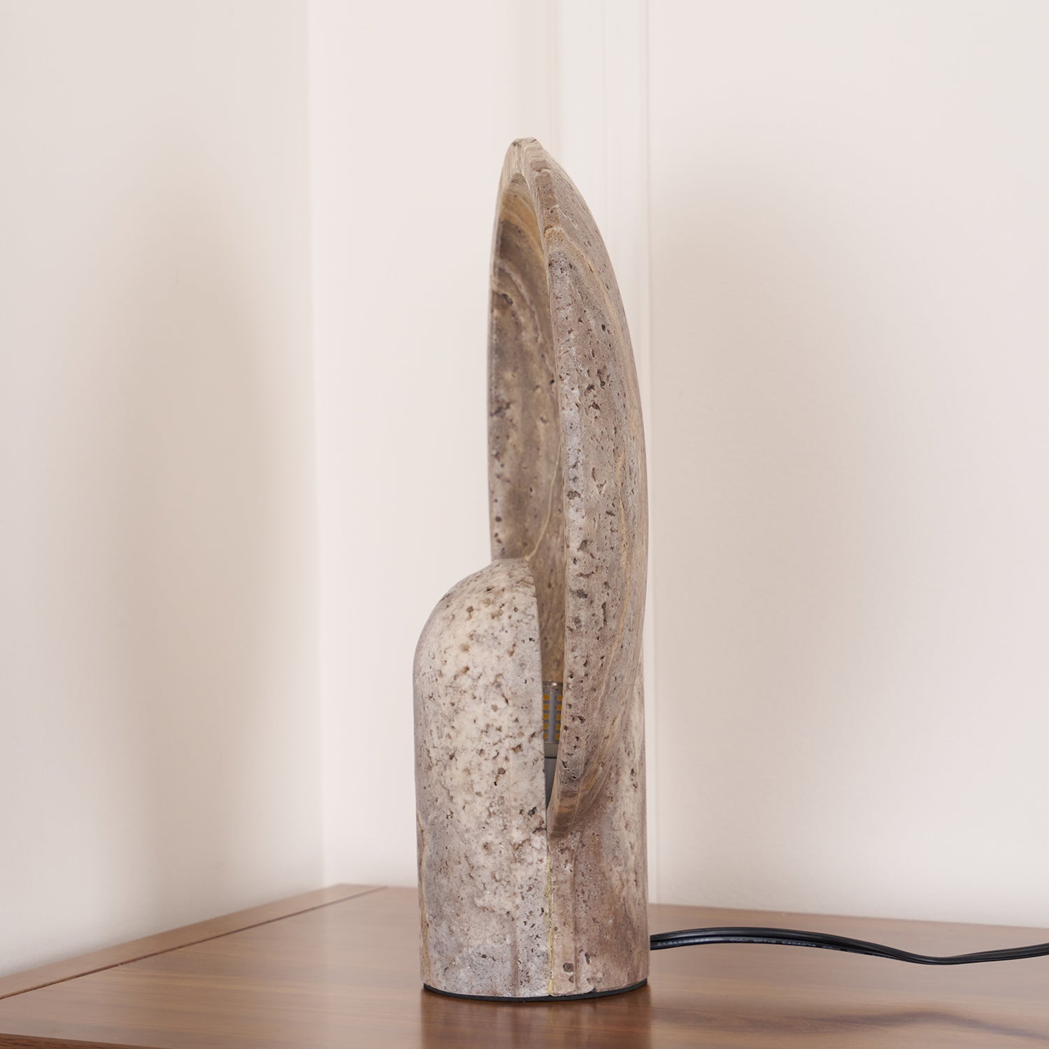WOW Eclipse Stone Table Lamp