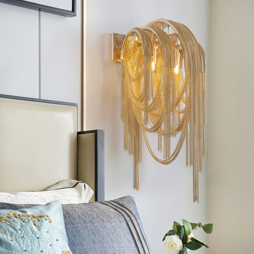 WOW Chains Tassel Wall Lamp