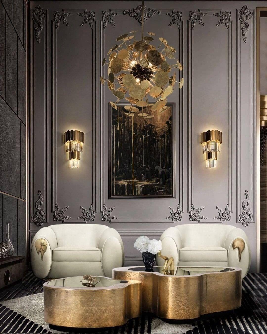 WOW Empire Wall Lamp