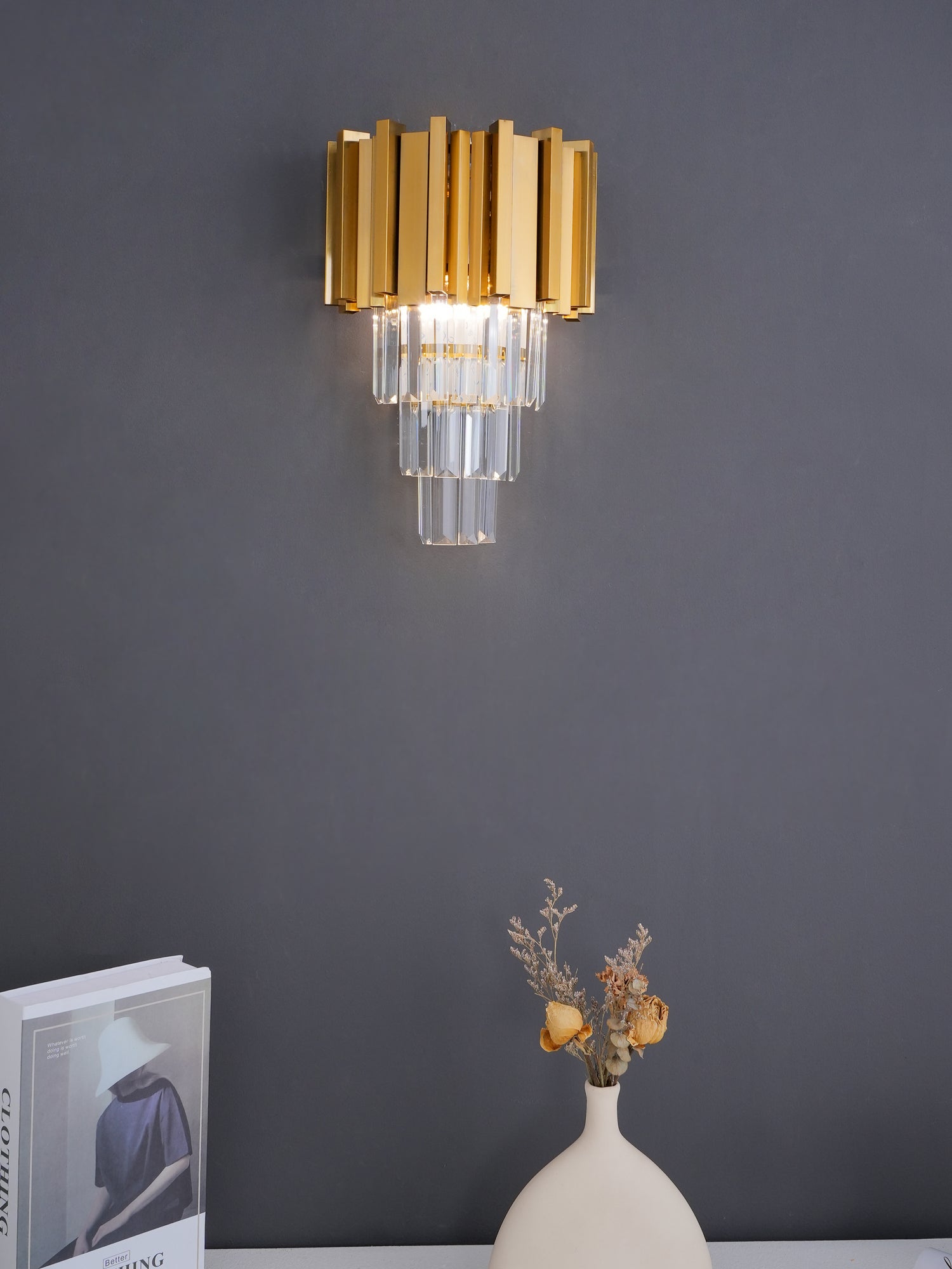 WOW Empire Wall Lamp