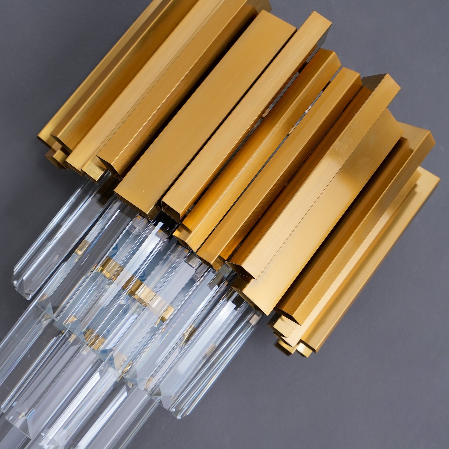 WOW Empire Wall Lamp