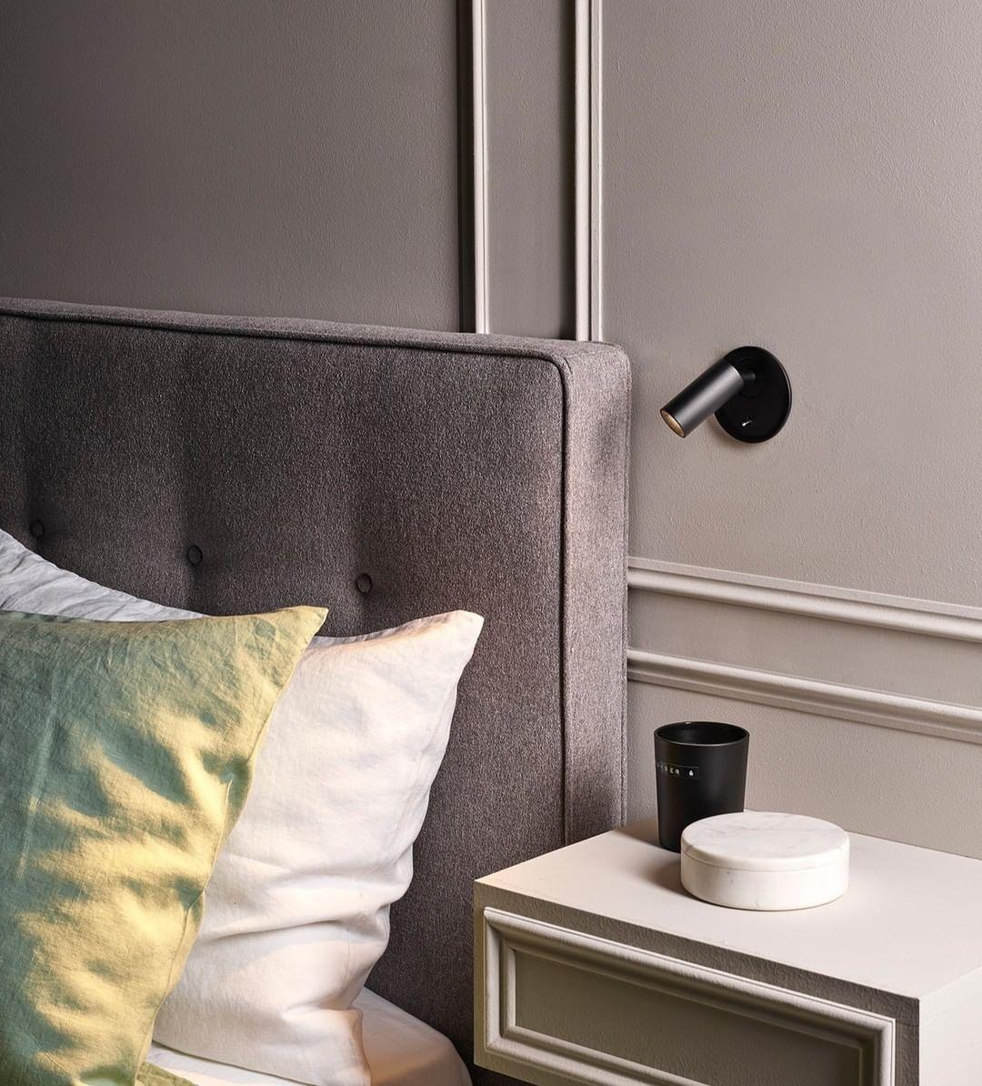 WOW Reading Wall Lamp