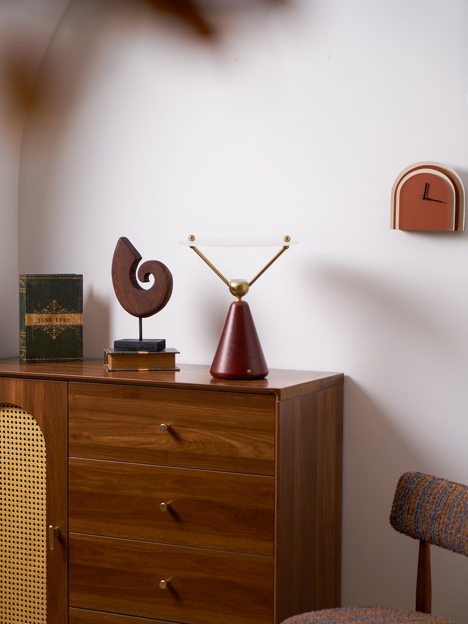 WOW Equoray Table Lamp