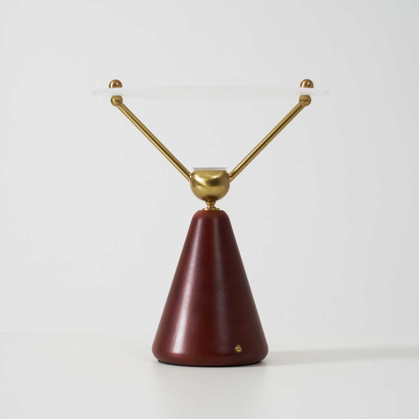 WOW Equoray Table Lamp