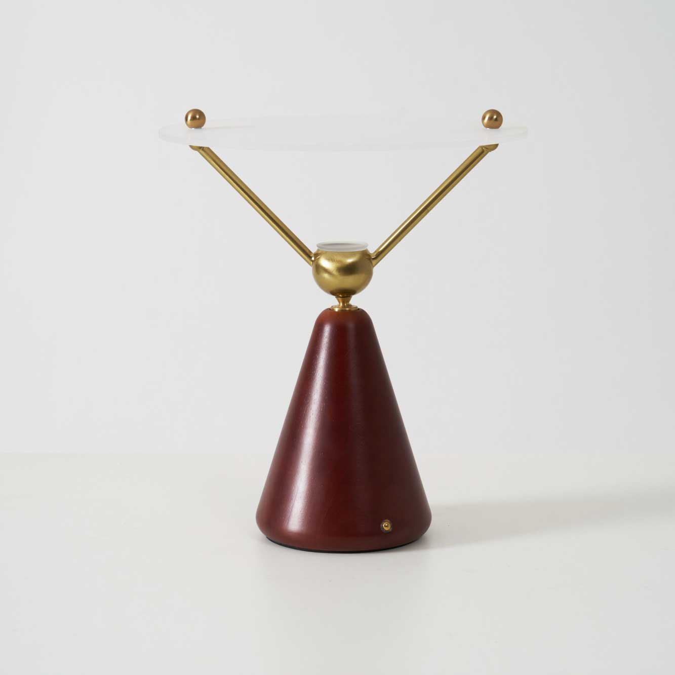 WOW Equoray Table Lamp
